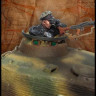 Evolution Miniatures 35176 Офицер-танкист СС, смотрит в бинокль (бюст) 1/35