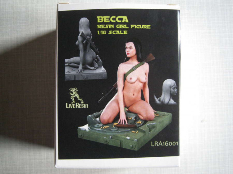 LiveResin LRA16001 Becca - Resin Girl Figure with AN-94 "Abakan" assault rifle and armor hatch base, scale 1/16