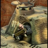 Evolution Miniatures 35177 Танкист СС, выбрасывает гильзу (бюст) 1/35
