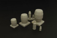 Hauler HLU35080 Wooden barrels and milk cans 1/35