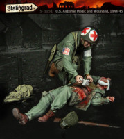 Stalingrad 3151 США: медик и раненый, 1944-45 1:35