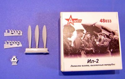 A-resin 48033 Ил-2 Лопасти воздушного винта, выхлопные патрубки 1/48