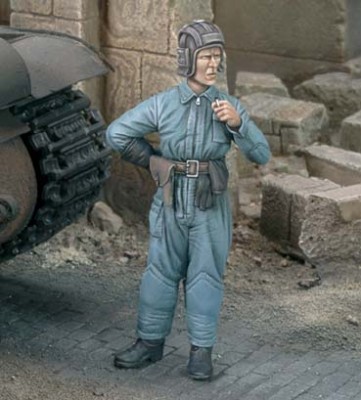 Condor F-350081 Советский танкист курит, WW II 1:35