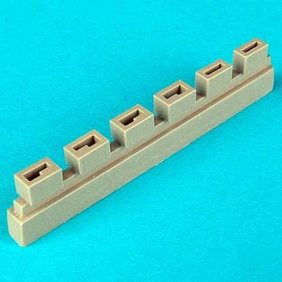 QuickBoost QB48074 Spitfire Mk. V Empty shell case chute 1/48