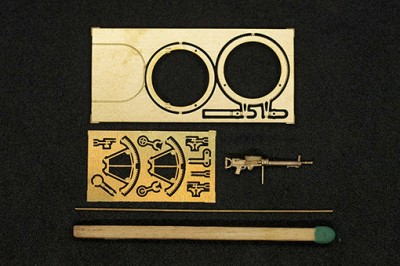Mini World A7206A Lewis Mk II single machine gun on the Scarff ring (UK) 1/72