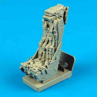 QuickBoost QB32 082 BAE Lightning seat with safety belts 1/32
