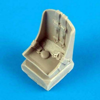 QuickBoost QB48380 P-47D/M/N Thunderbolt seat with safety belts 1/48
