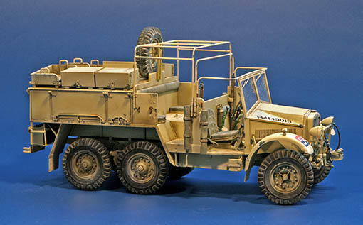 Plus model 321 British artillery tractor CDSW 30-CWT 1:35