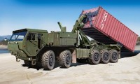 I love kit 63550 Американский тягач LVSR MKR18 с 20 футовым контейнером 1/35