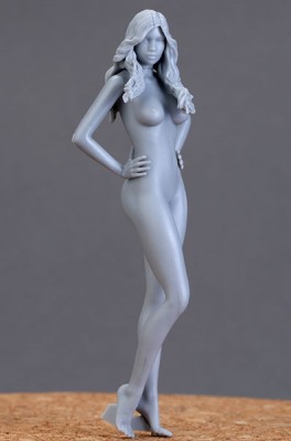 Girls G-12010 Длинноногая нудистка, 90 мм