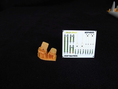 Metallic Details MDR48264 Douglas A-26 Invader. Seats x 2 with seatbelts (3d-printed) 1/48
