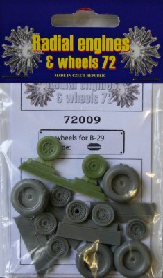 Radial Engines &amp; Wheels REW-72009 1/72 Boeing B-29 wheels set - radial tread (ACAD)