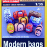 Plus model 465 1/35 Modern bags (10 resin parts & decals)