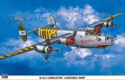 Hasegawa 00976 B-24J Liberator Pathfinder for formation 1/72