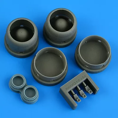 Quickboost 72728 PBY-3/4 Catalina correct cowl.closed flaps 1/72