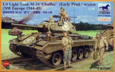 Bronco CB35069 M-24 Chaffee + DRAGON BONUS CREW 5 FIG 1/35