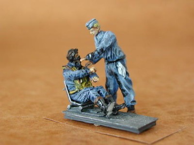 CMK F48021 German Fighter Pilots Sitting + Mechanic WW II (2 fig.) 1/48