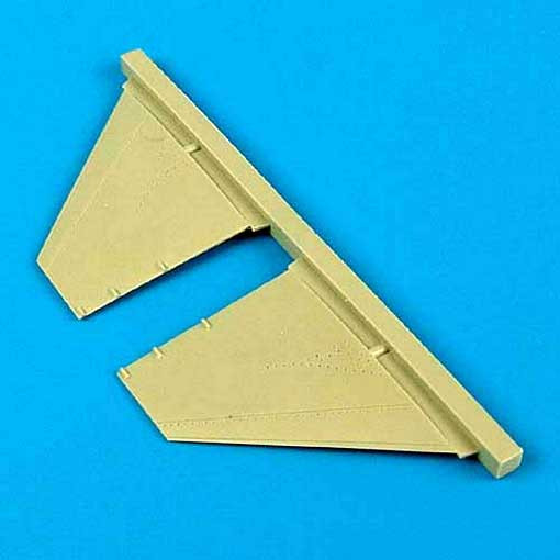 QuickBoost QB72196 F-16 block 5-10 floating elevator 1/72