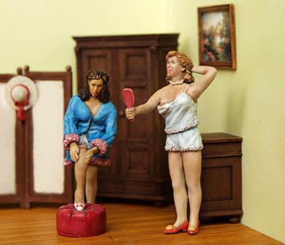 Plus model 149 Girls 1:35