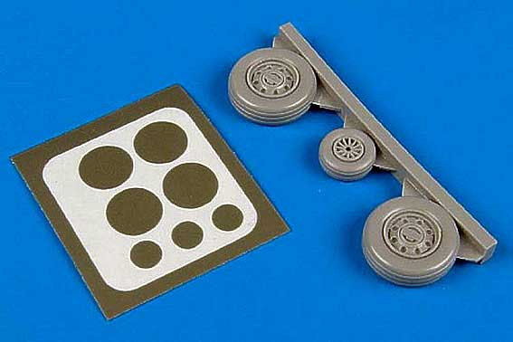 Aires 7240 F-105 Thunderchief wheels & paint masks 1/72