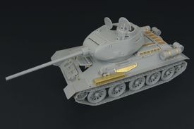Hauler HLX48151 T-34/85 1944 Flattened Turret 1/48