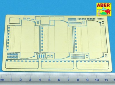 Aber 35A061 Side storage boxes for tanks Cavalier, Cromwell Mk.IV, Centaur Mk.IV, Charioteer etc (designed to be used with Tamiya kits) 1/35