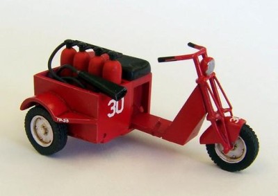 Plus model AL4028 US scooter - fire fighter 1:48