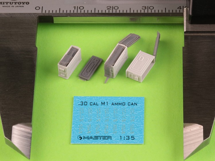 Master G35090 M1 ammunit.cans Browning M1919 - OPENED (6x) 1/35