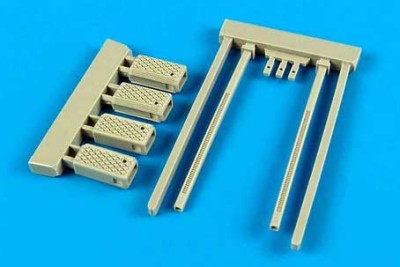 Wheelliant 132011 US. Navy polyurethane wheel chock NWC-4/5 - late production 1/32