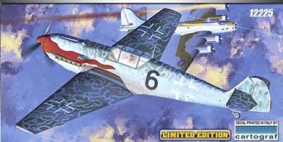 Academy 12225 Самолет Мессершмитт BF-109Т-2 1/48