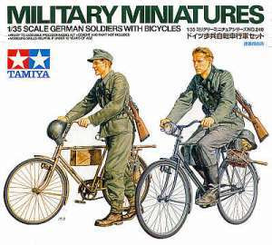 Tamiya 35240 Нем. солдаты с велосипедами 1/35