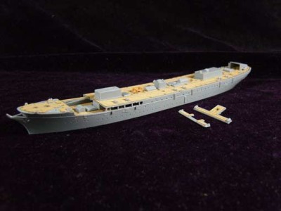 Artwox Model AW10066 Japanese Transporter Nippon Maru 1/350