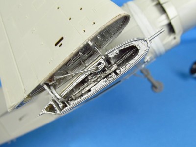 Metallic Details MDR48223 Douglas A-1H/A-1J Skyraider. Wing folded set 1/48