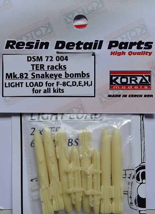 Kora Model DSM72004 TER racks Mk.82 Snakeye bombs (F-8C,D,E,H,J) 1/72