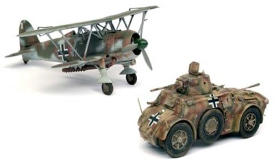 Italeri 10-501 АВТОМОБИЛЬ AUTOBLINDA AB41 &amp; Самолёт CR.42 LW 1/35