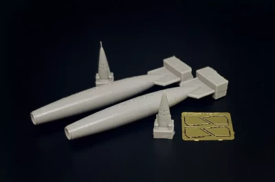 Brengun BRL-48176 USN 150 gal Douglas Fuel Tank (2 pcs.) 1/48