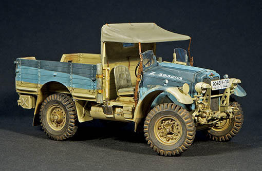 Plus model 324 British Light Truck CS8 - early version 1:35