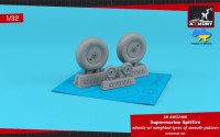 Armory ARAW32406 Supermarine Spitfire wheels with weighted tyres of smooth pattern & covered hubs 1/32