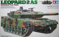 Tamiya 35242 Танк Leopard 2 A5 с 1 фигурой 1/35