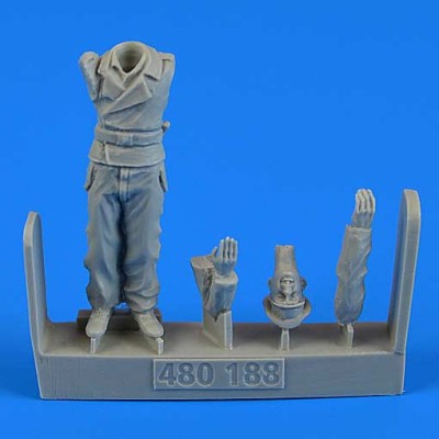 Aerobonus 480188 German WWII Tank crew - Commander 1/48