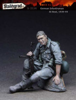 Stalingrad 3534 Немецкий пехотинец на привале