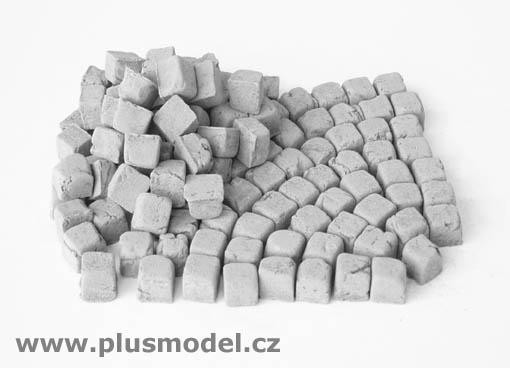 Plus model 136 Paving stones small - granite 1:35