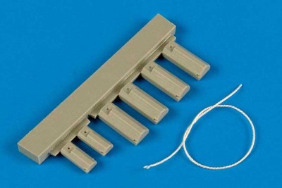 Wheelliant 148007 U.S.A.F. wheel chock with nylon thread 1/48