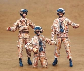 CMK F35120 British tankers modern (2,1/2 fig. ) 1/35