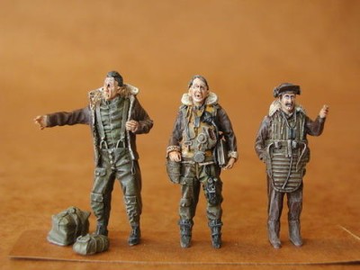 CMK F48054 US Bomber Pilots WW II (3 fig. ) 1/48