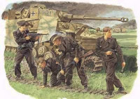 Dragon 6129 1/35 "Survivors" - Германский танковый экипаж (Курск, 1943)