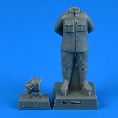Aerobonus 320172 German or Austro-Hungarian WWI Pilot No.1 1/32