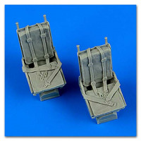 Quickboost QB48 681 B-25 Mitchell seats with safety belts 1/48