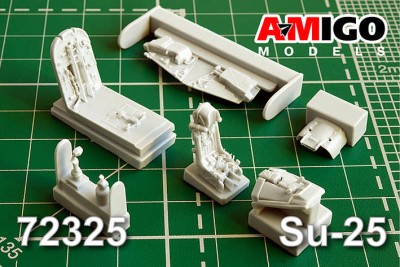 Amigo Models AМG 72325 Кабина самолета Су-25 с катапультным креслом К-36 1/72