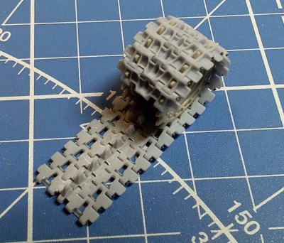 A-resin 48088 КВ-1/2 Траки наборные ранние (180 шт крепление на шпильках) 1/48